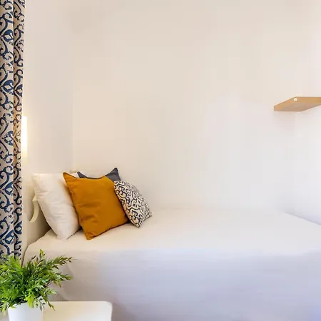 Apartamento 394 Renovated Duplex Parque Santiago Ii *