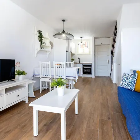Апартаменты 394 Renovated Duplex Parque Santiago Ii Плая-де-лас-Америкас