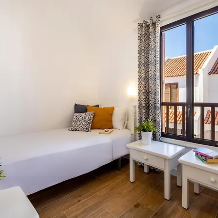 394 Renovated Duplex Parque Santiago Ii *